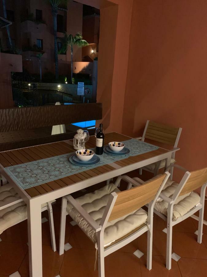 Beachside Apartment In Marbella Exterior photo